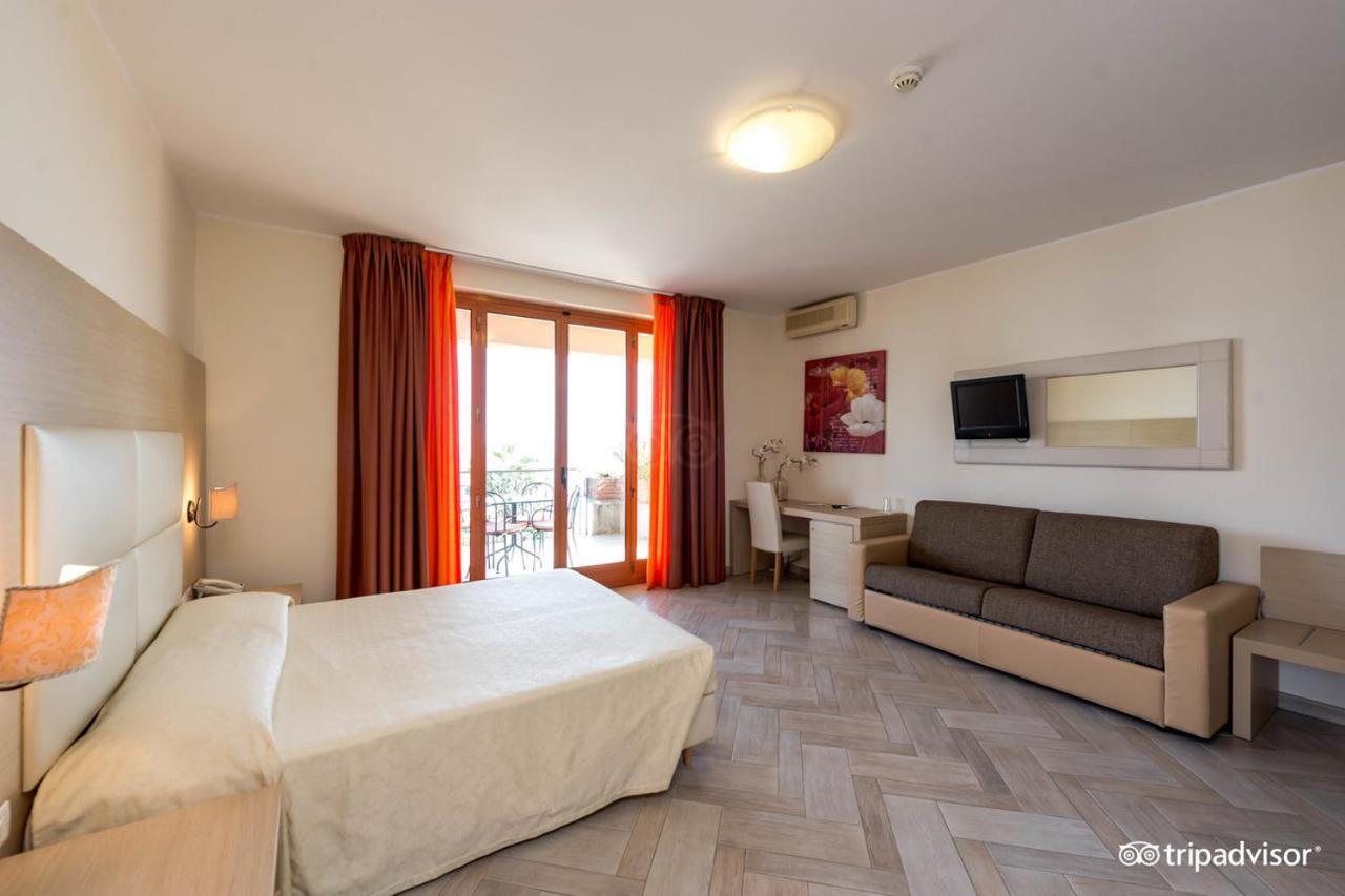 Taormina Hotel Calipso Mazzeo Extérieur photo