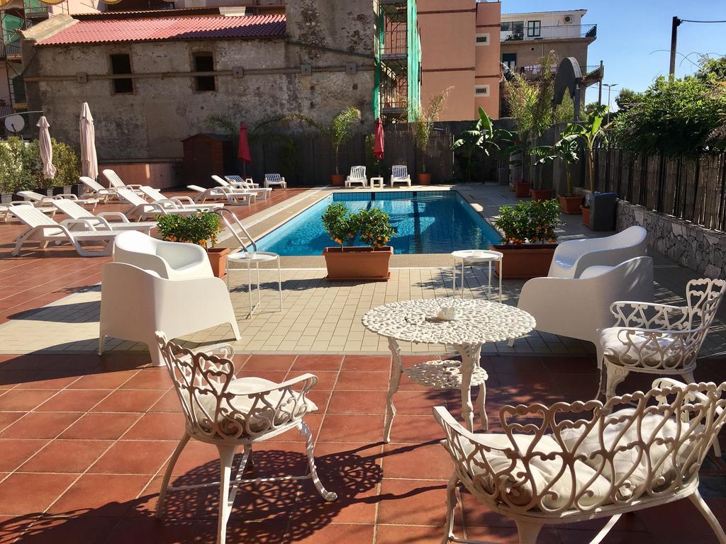 Taormina Hotel Calipso Mazzeo Extérieur photo